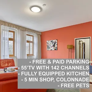 Excellent In Center 5 Min Walk From The Colonnade Apartamento